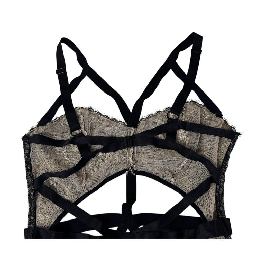 VICTORIA’S SECRET Strappy Bodysuit Chantilly Black Lace Teddy Size Large - Picture 7 of 8